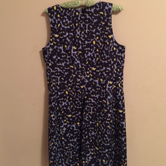 Pattern blue dress - Picture 3 of 3
