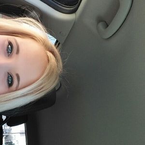 Meet your Posher, Kelsey