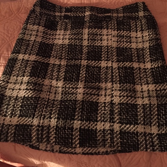 Warm soft tweed pencil skirt