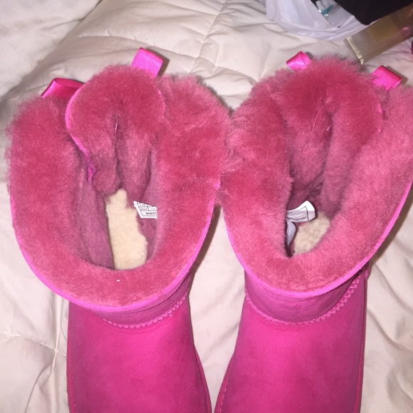 Beautiful pink UGGs❤️ - Picture 2 of 3