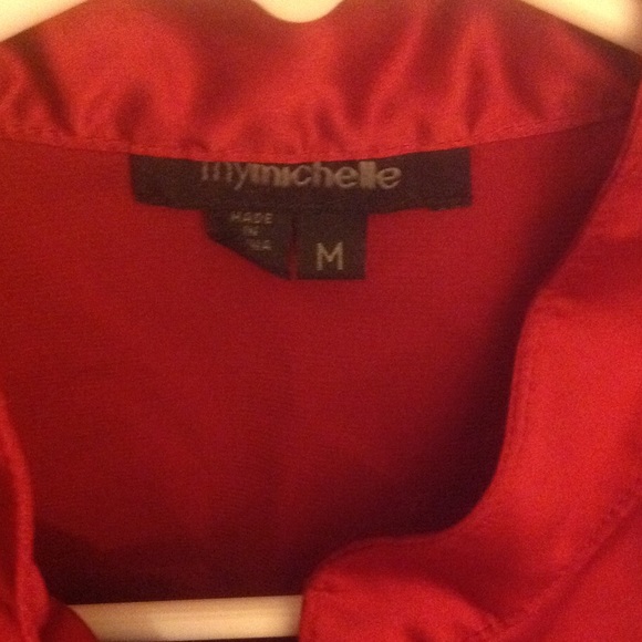 Elegant Red top - Picture 3 of 3