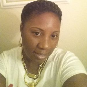 Meet your Posher, Elaine