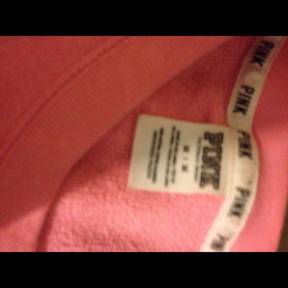 Love pink Cheetah Crews, READ - Picture 3 of 3