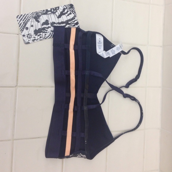 Lululemon Shala bra - Picture 2 of 7