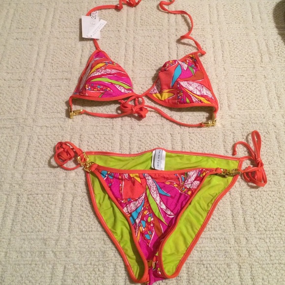 Authentic and Adorable Trina Turk tropical bikini!