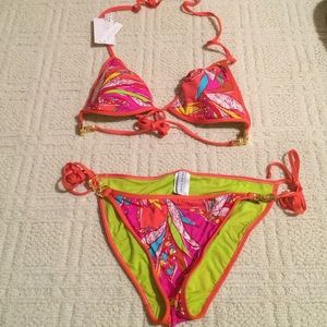 Authentic and Adorable Trina Turk tropical bikini!