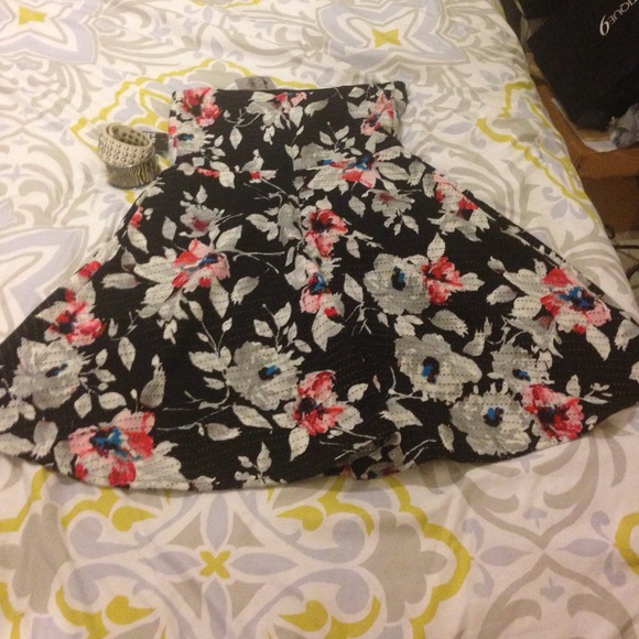 July 4th sale - Picture 4 of 4