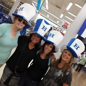 Meet your Posher, Kelly