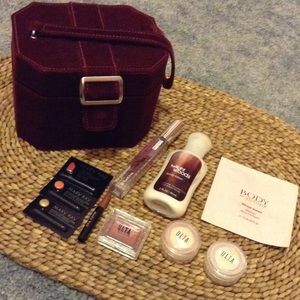 Beauty sampler kit