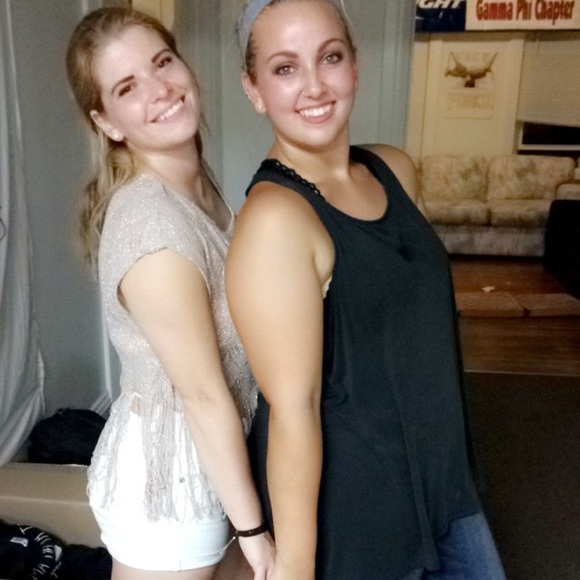 Meet your Posher, Samantha - Picture 2 of 2