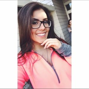 Meet your Posher, Alyona