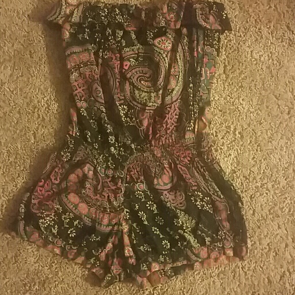 Strapless romper
