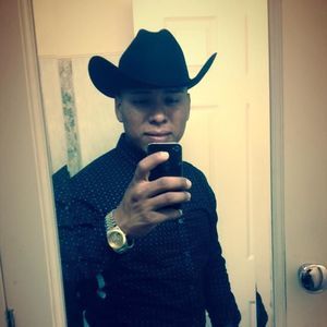 Meet your Posher, Juan jose