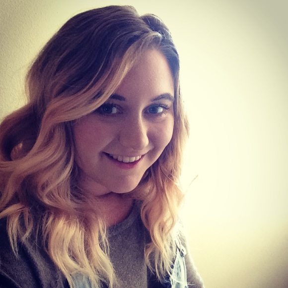 Meet your Posher, Kelsey