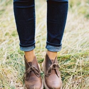 Clark's Desert Boot in 🐝Beeswax🌻