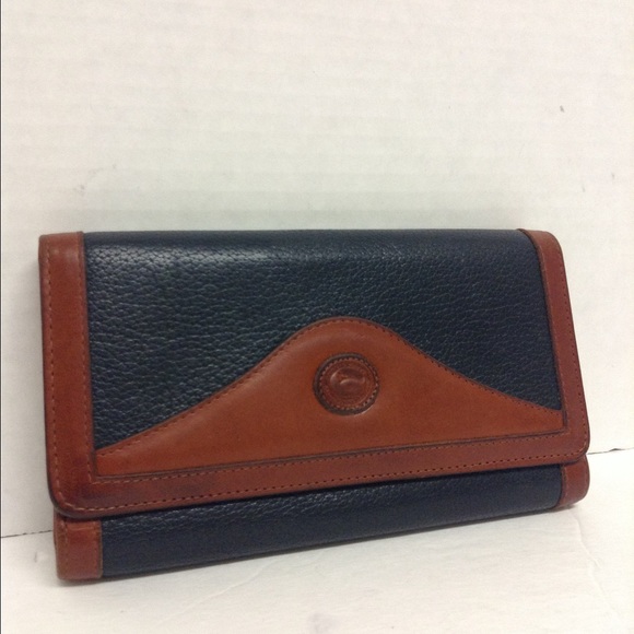Dooney & Bourke Clutches & Wallets - Dooney & Bourke Wallet