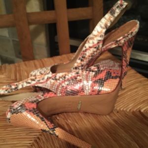 🌷 Schutz 🌷 heels