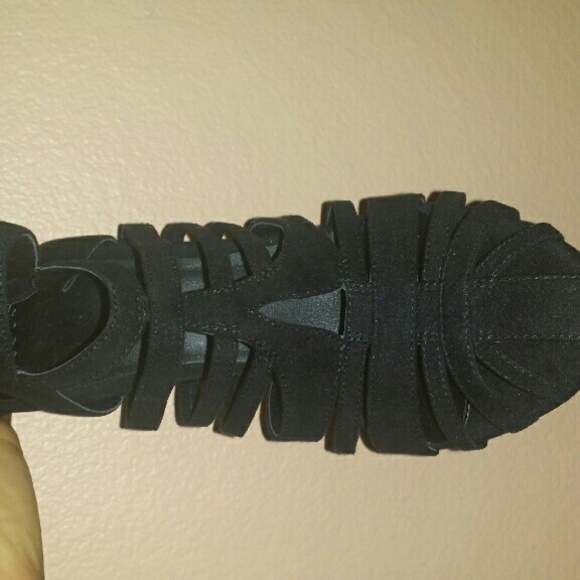 A pair of shoes