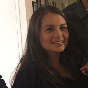 Meet your Posher, Stephanie