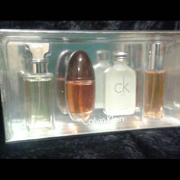 4 Mini parfumes