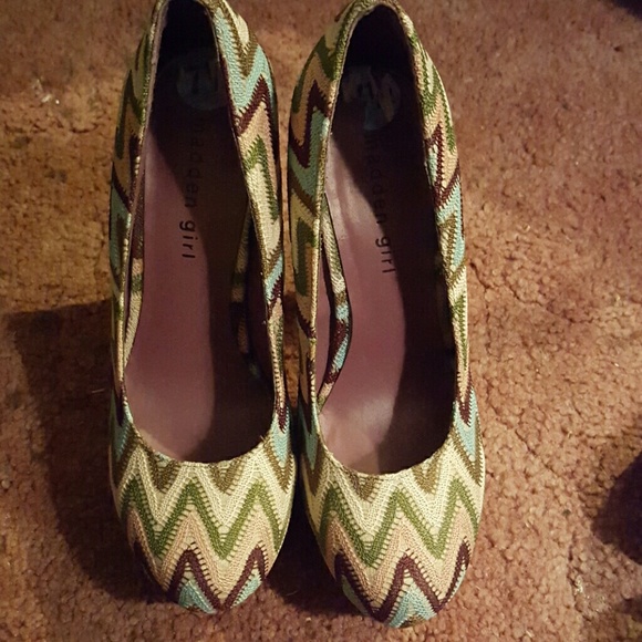 Madden girl eyelet high heels
