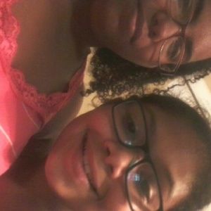 Meet your Posher, Iris