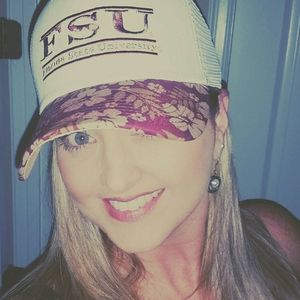 Meet your Posher, Nicolle