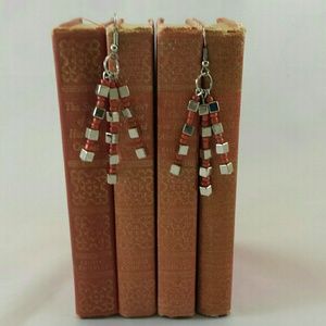 📗GWaC Java Dangle Bead Earrings - Red