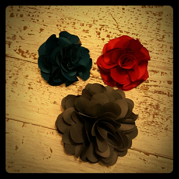 Bundle of Fabric Flower Pins