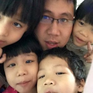 Meet your Posher, Tom