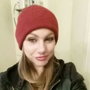 Meet your Posher, Caitlyn