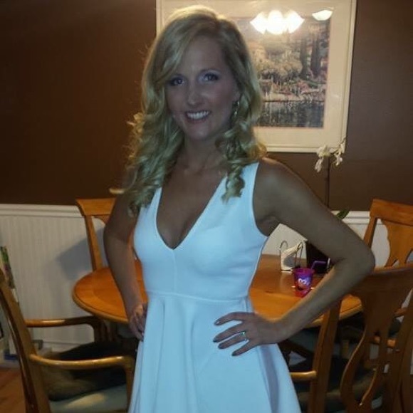 Meet me ππππ» - Picture 3 of 4