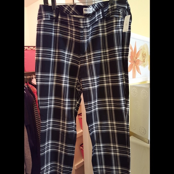 NWT Old Navy Pixie Pants 18  Tall