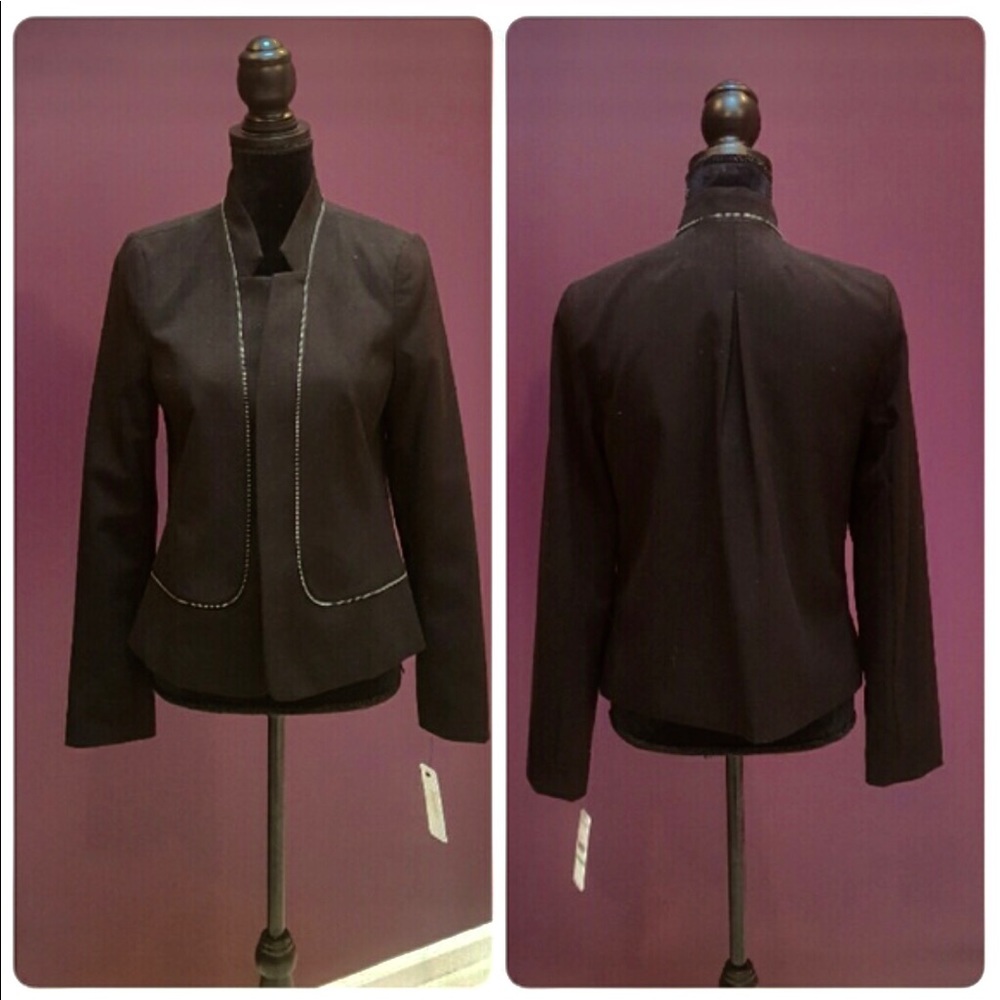 NWT !Laundry! Absolutely adorable zipper blazer