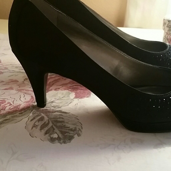 Bandolino evening wear pump - Picture 2 of 4