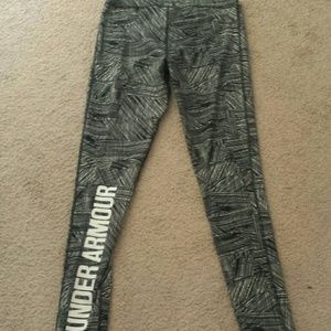 Under Armour pants size M