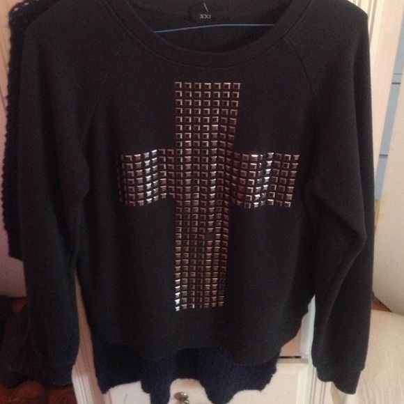 Cross sweater Forever 21
