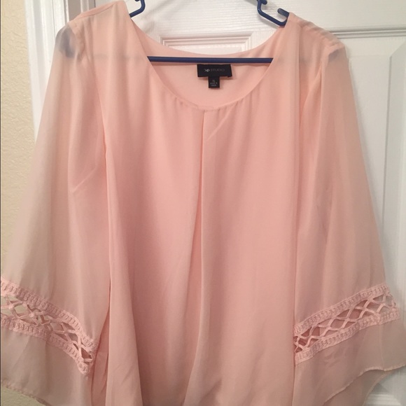 Beautiful Light Pink Blouse Excellent Condition