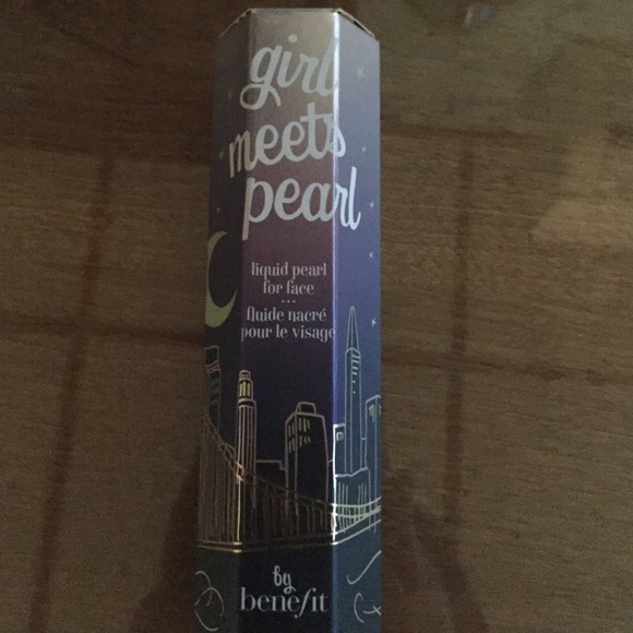Girl meets pearl liquid highlighter