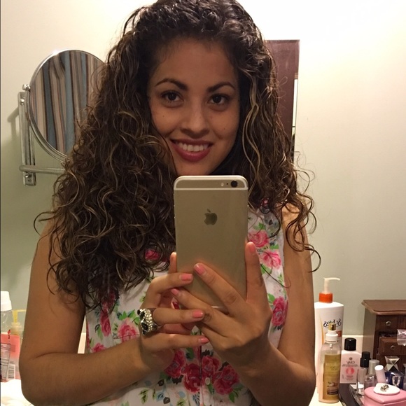 Meet your Posher, Belle