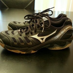 Black Mizuno Wave Rally Volleyball Shoes