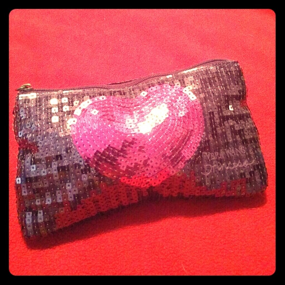 🚫🚫SOLD🚫🚫Vera Wang princess makeup bag