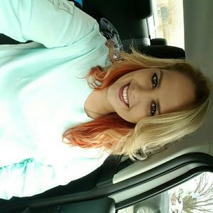 Meet your Posher, Deeanna