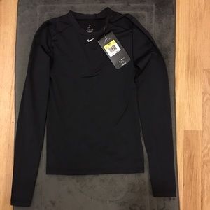 Nike nwt black top