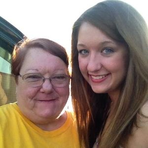 Meet your Posher, Lydia