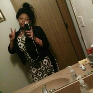 Meet your Posher, Devine