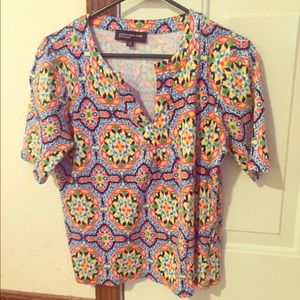 Size large women's top
