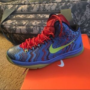 Christmas KDS (GS) size 7Y.        Or best offer