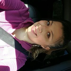 Meet your Posher, Janeth