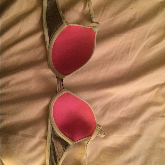 pink/vs bra - Picture 2 of 3